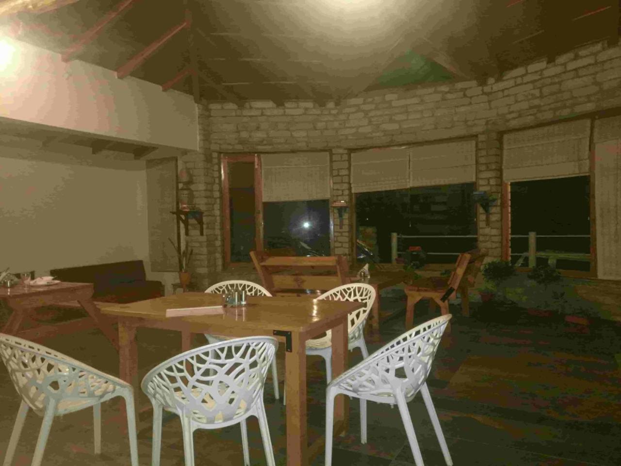Simba Cafe & Lodge Binsar Exterior photo